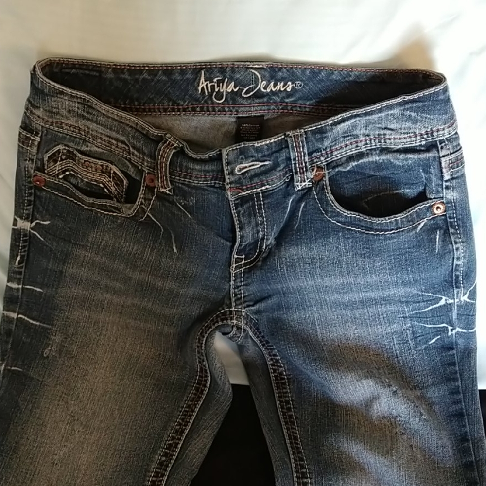 Ariya stonewashed straight leg jeans